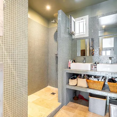 Guestready - Parisian Charm Near Sacre-coeur * Paříž